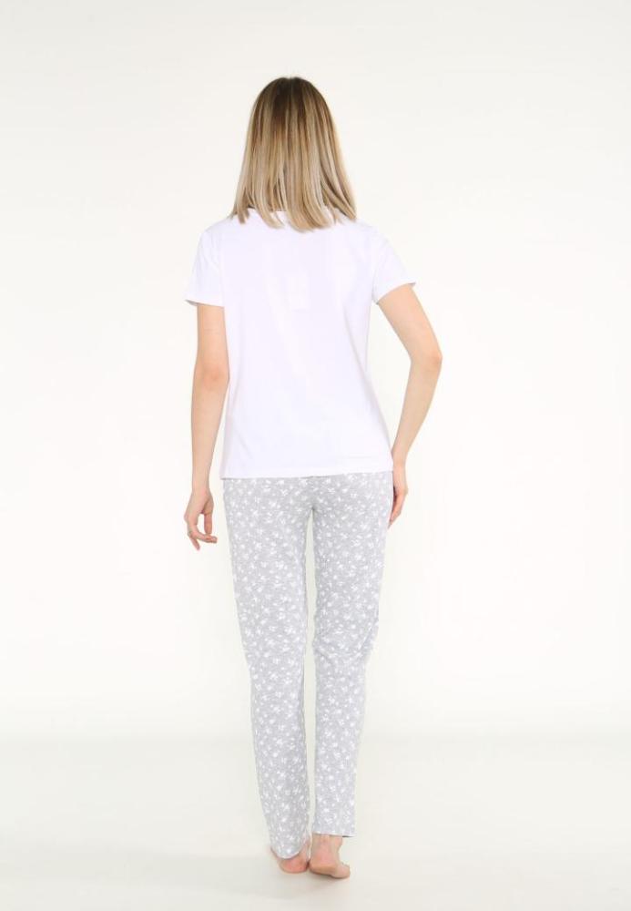 Pijama damă lejeră cu tricou alb și pantaloni lungi gri cu flori, Engros